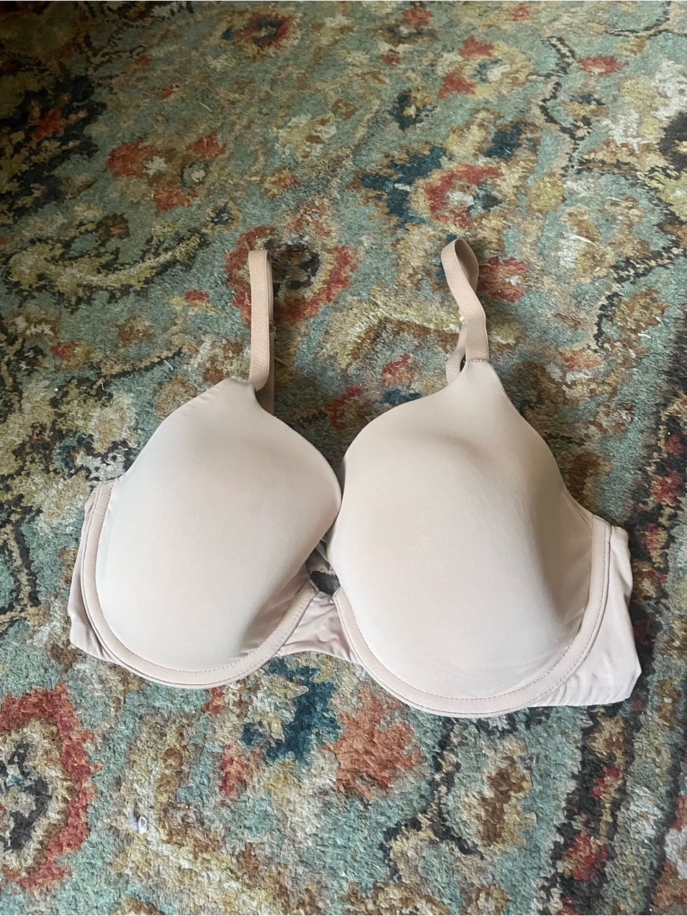 Victoria's Secret Light Nude Molded T-Shirt Bra